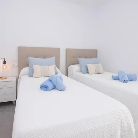 شقة Poris 1 Beachfront By Holidays